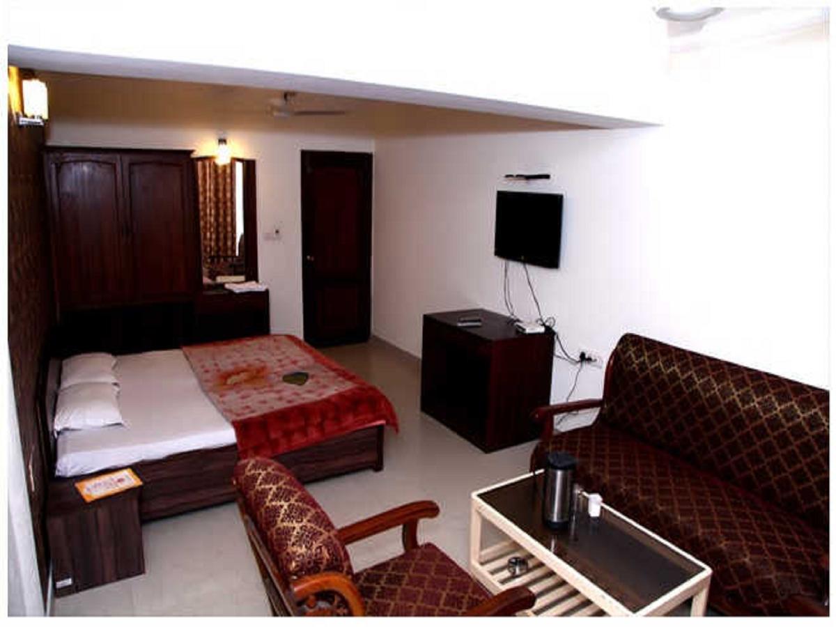 Hotel Haryana Чандігарх Екстер'єр фото